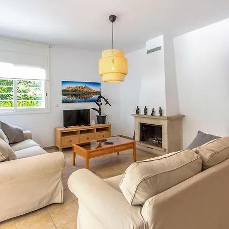 Fogars De Tordera Sleeps 7 Pool Wifi Villa *
