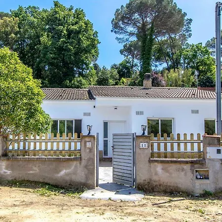 Fogars De Tordera Sleeps 7 Pool Wifi