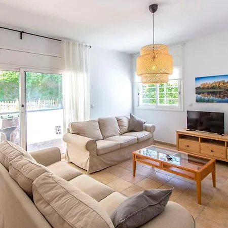 Fogars De Tordera Sleeps 7 Pool Wifi * Fogás de Tordera